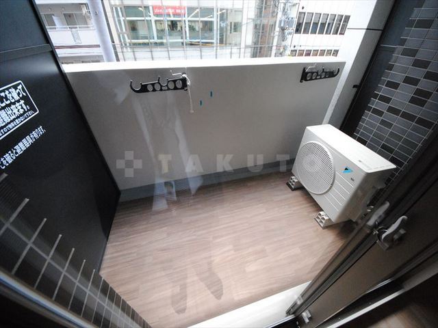 19/30 バルコニー