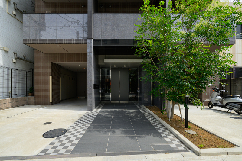 2/2 エントランス