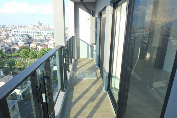 14/23 バルコニー