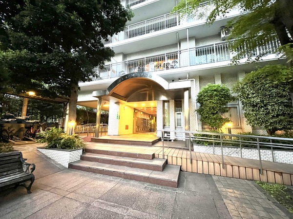 15/24 エントランス