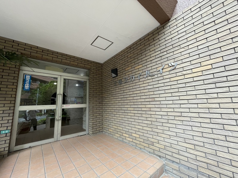 2/2 エントランス