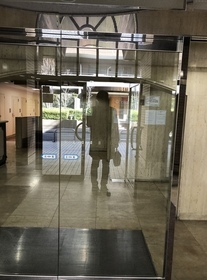 20/28 エントランス