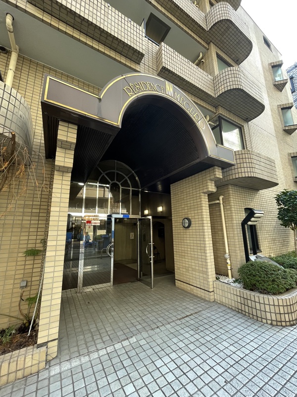 21/28 エントランス