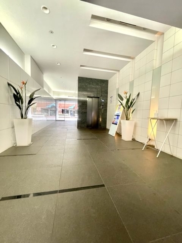 20/27 エントランス