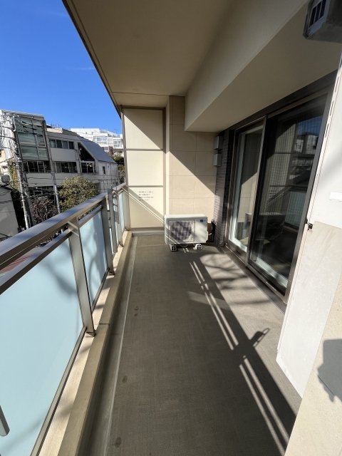 15/18 バルコニー