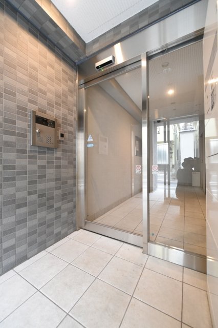 3/8 エントランス