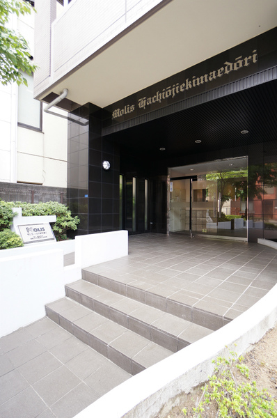 2/3 エントランス