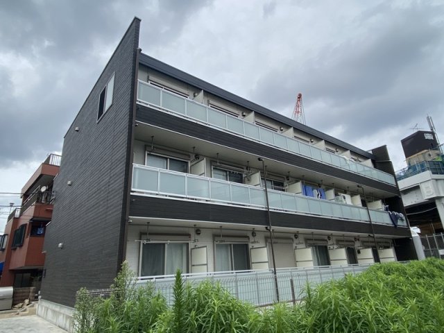 16/17 エントランス