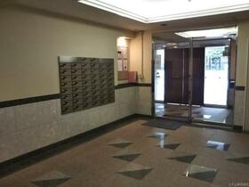 14/14 エントランス