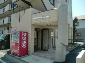 4/4 エントランス