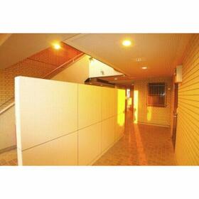 3/4 エントランス