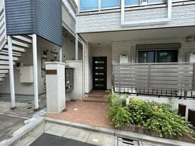 3/3 エントランス