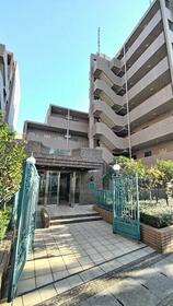 16/16 エントランス