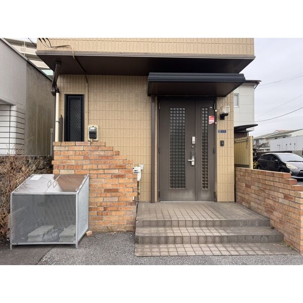 2/3 エントランス