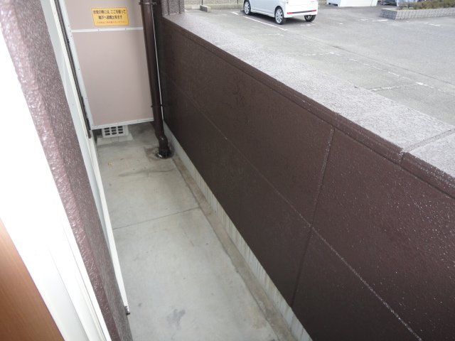 18/27 バルコニー