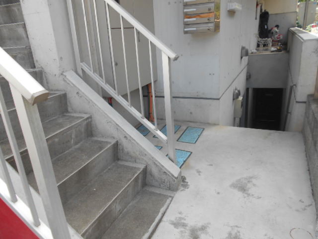 14/16 エントランス