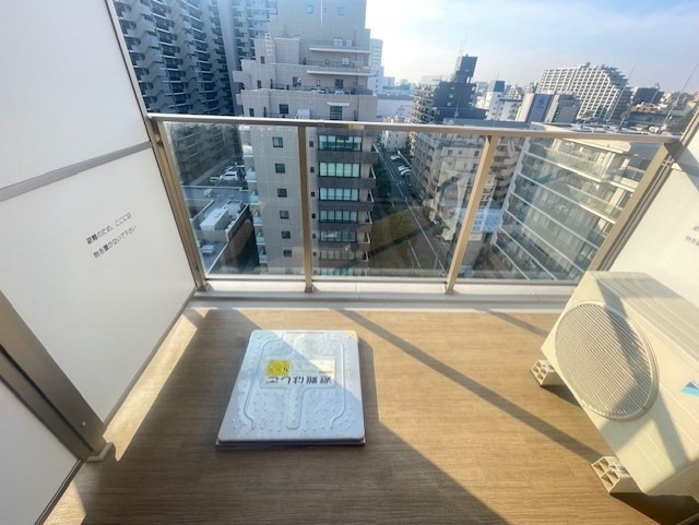 19/30 バルコニー