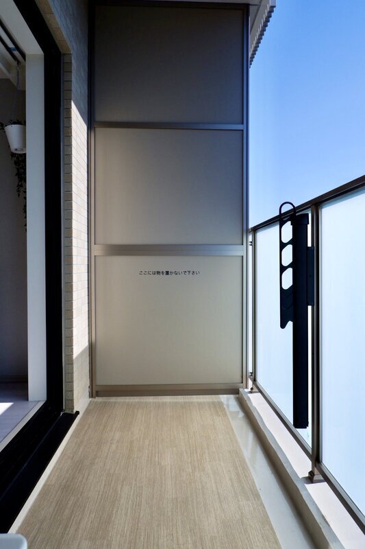 23/30 バルコニー