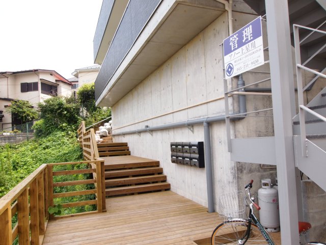 15/20 エントランス