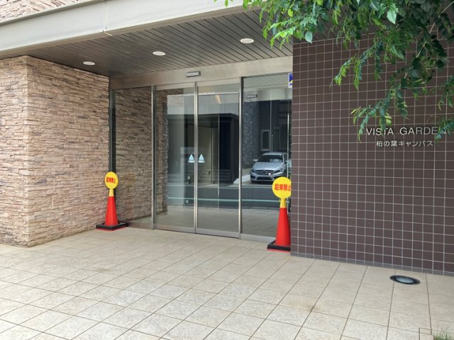 3/3 エントランス