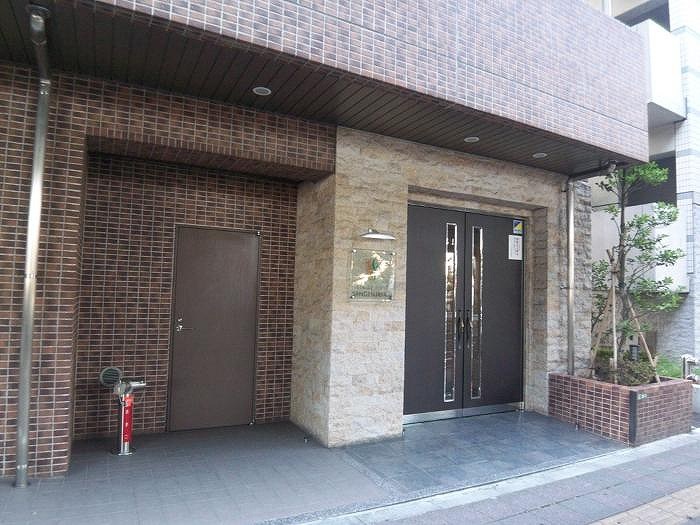 15/15 エントランス