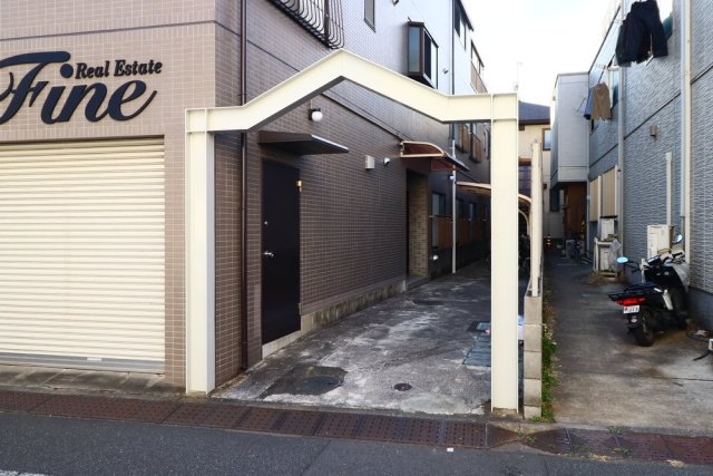 2/3 エントランス