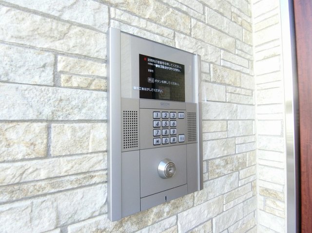 16/18 エントランス