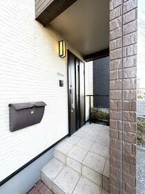 2/2 エントランス