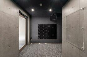 15/15 エントランス