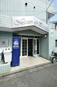 16/16 エントランス