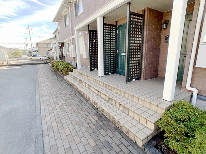 19/20 エントランス