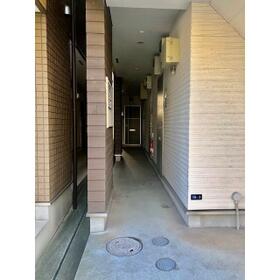 15/15 エントランス