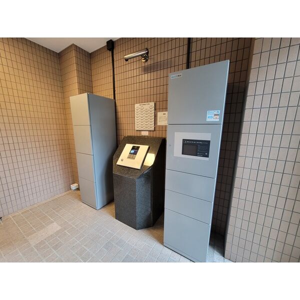 3/3 エントランス