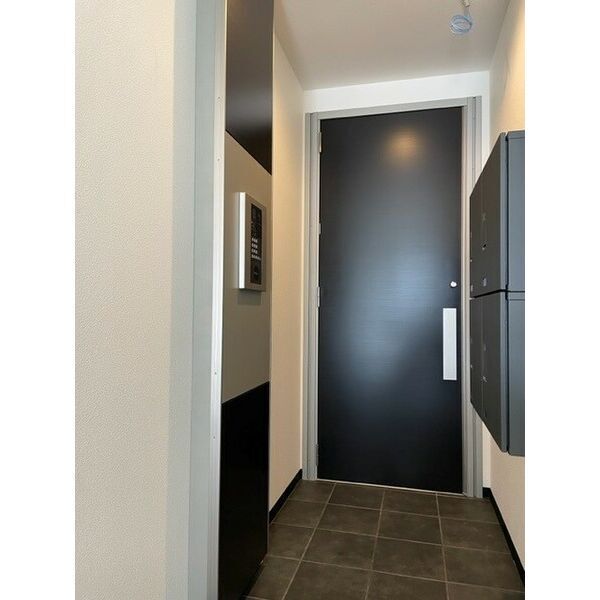 2/2 エントランス