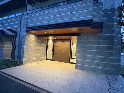 2/2 エントランス