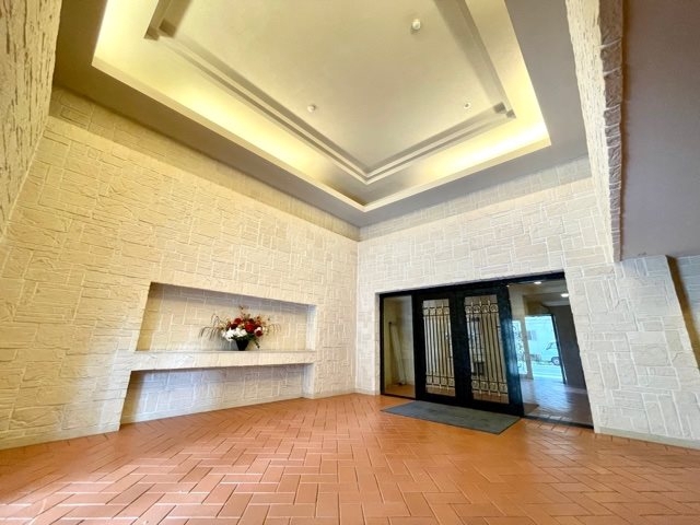 14/28 エントランス