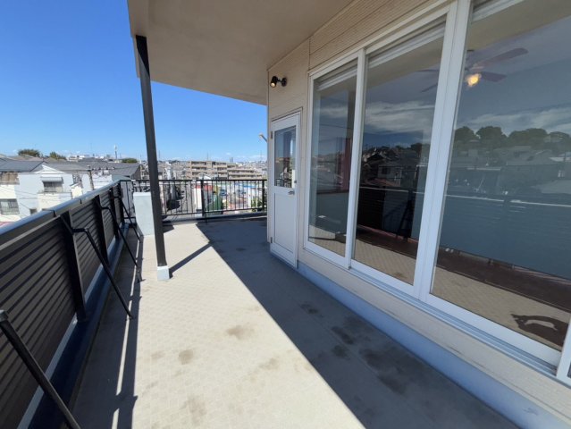 16/22 バルコニー