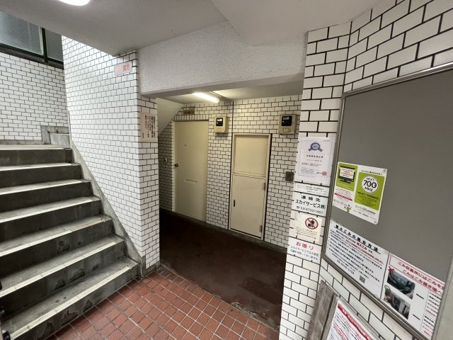 4/5 エントランス