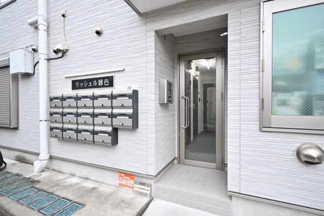 2/3 エントランス