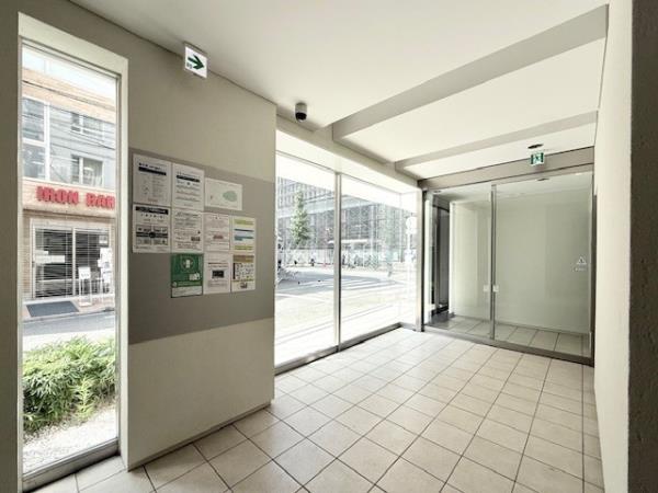 4/5 エントランス