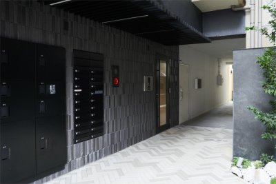 15/19 エントランス