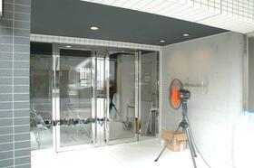 5/5 エントランス