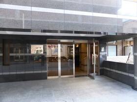 5/5 エントランス