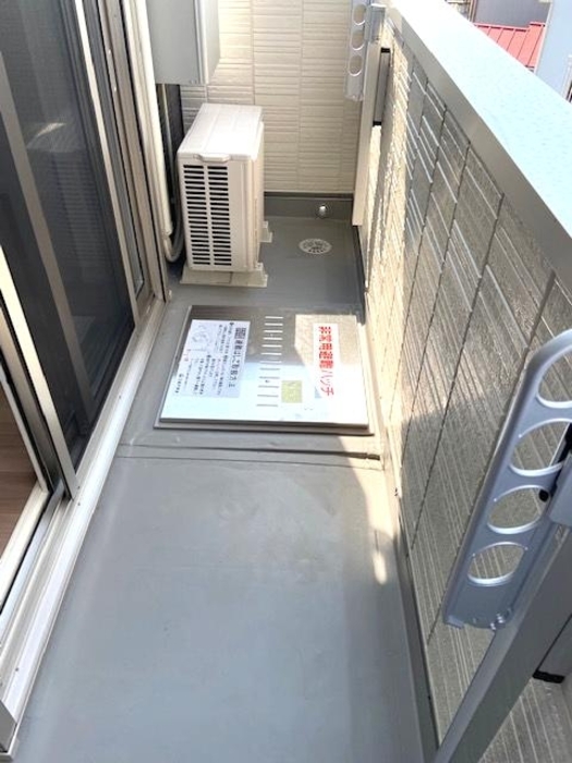 13/21 バルコニー