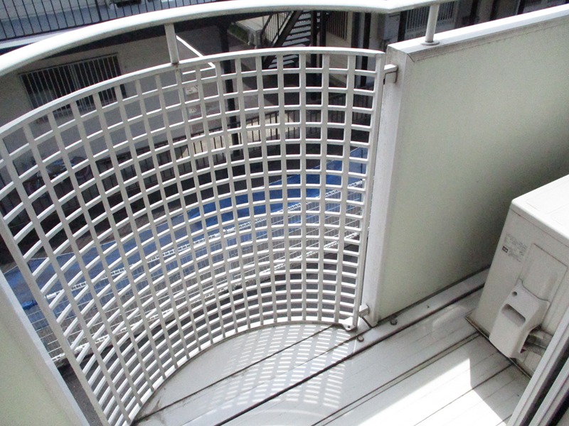 13/23 バルコニー