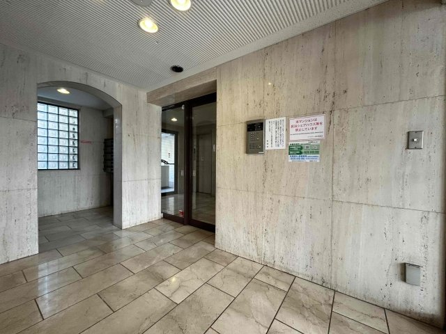 8/9 エントランス