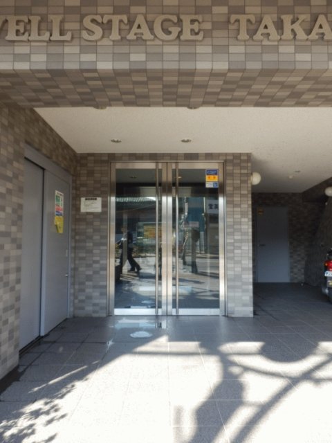 3/4 エントランス