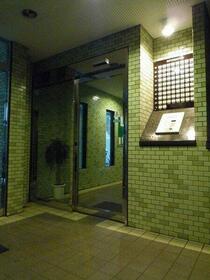 5/5 エントランス