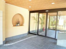 14/15 エントランス