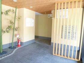 15/15 エントランス